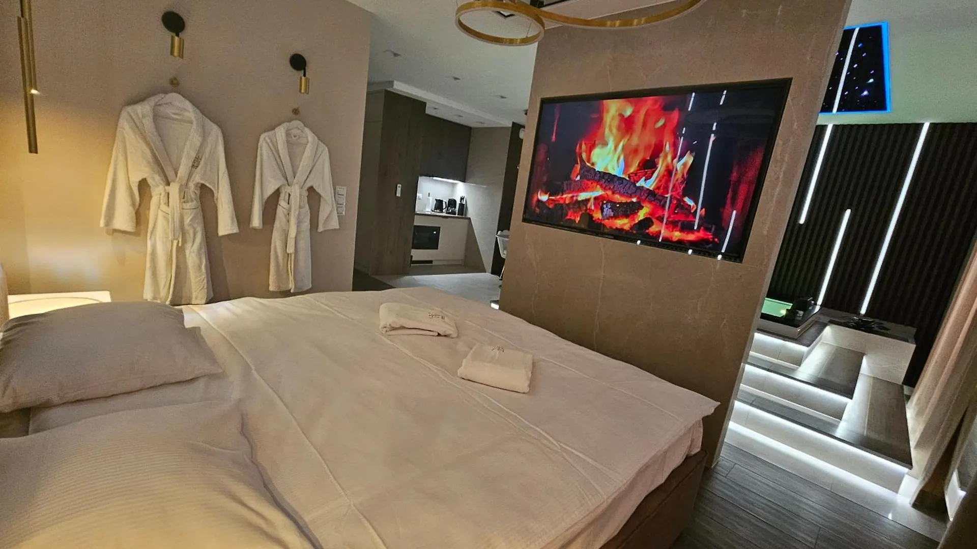 Masarska 8 Vip Apartamenty Jacuzzi Krakow 0*,  Poland